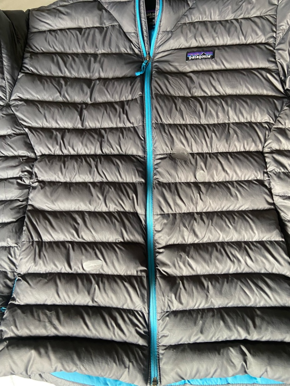 Patagonia Men's Puffer Jacket XL- Grey with Bright Teal Lining - Picture 9 of 9